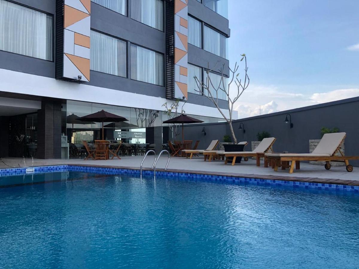 Zenith Premiere Hotel Baubau Dış mekan fotoğraf