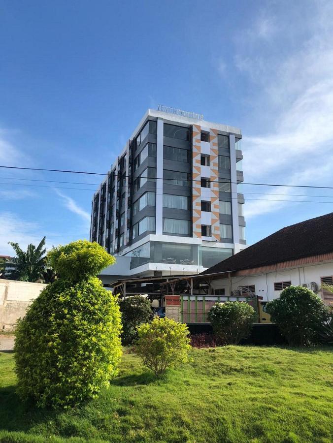 Zenith Premiere Hotel Baubau Dış mekan fotoğraf
