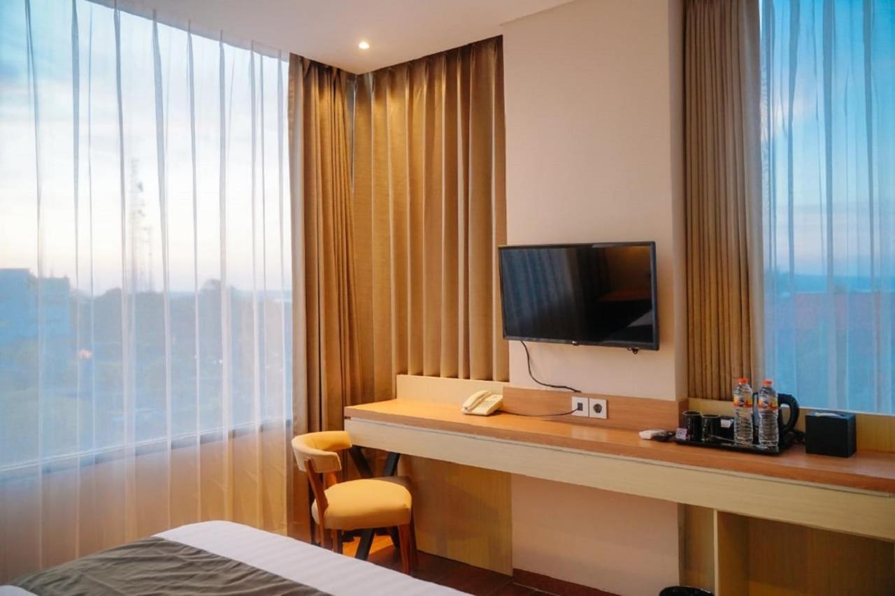Zenith Premiere Hotel Baubau Dış mekan fotoğraf